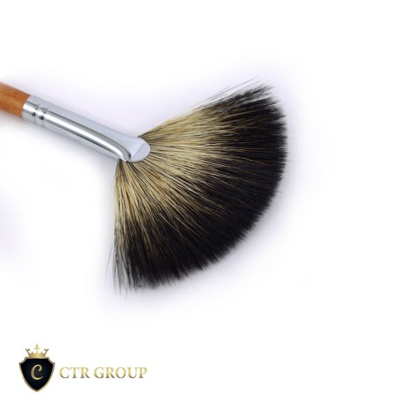 Fan brush CTR W0131 Italian raccoon hair